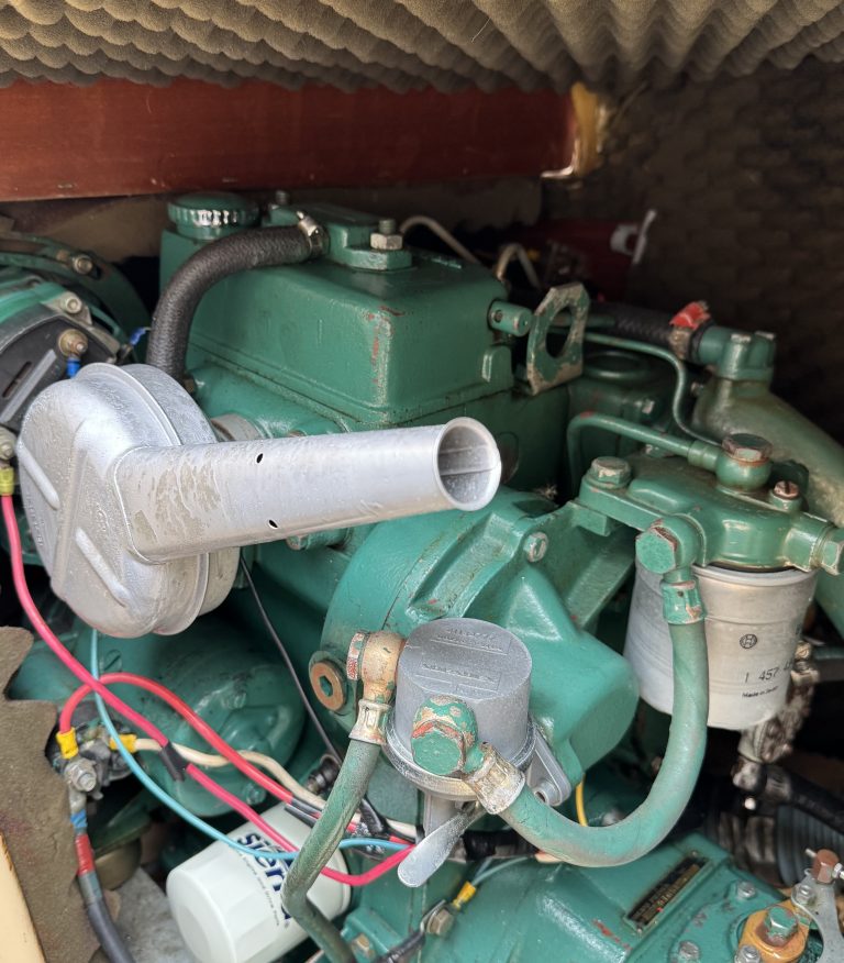 Moteur (accès par coffre de cockpit) 2.jpeg